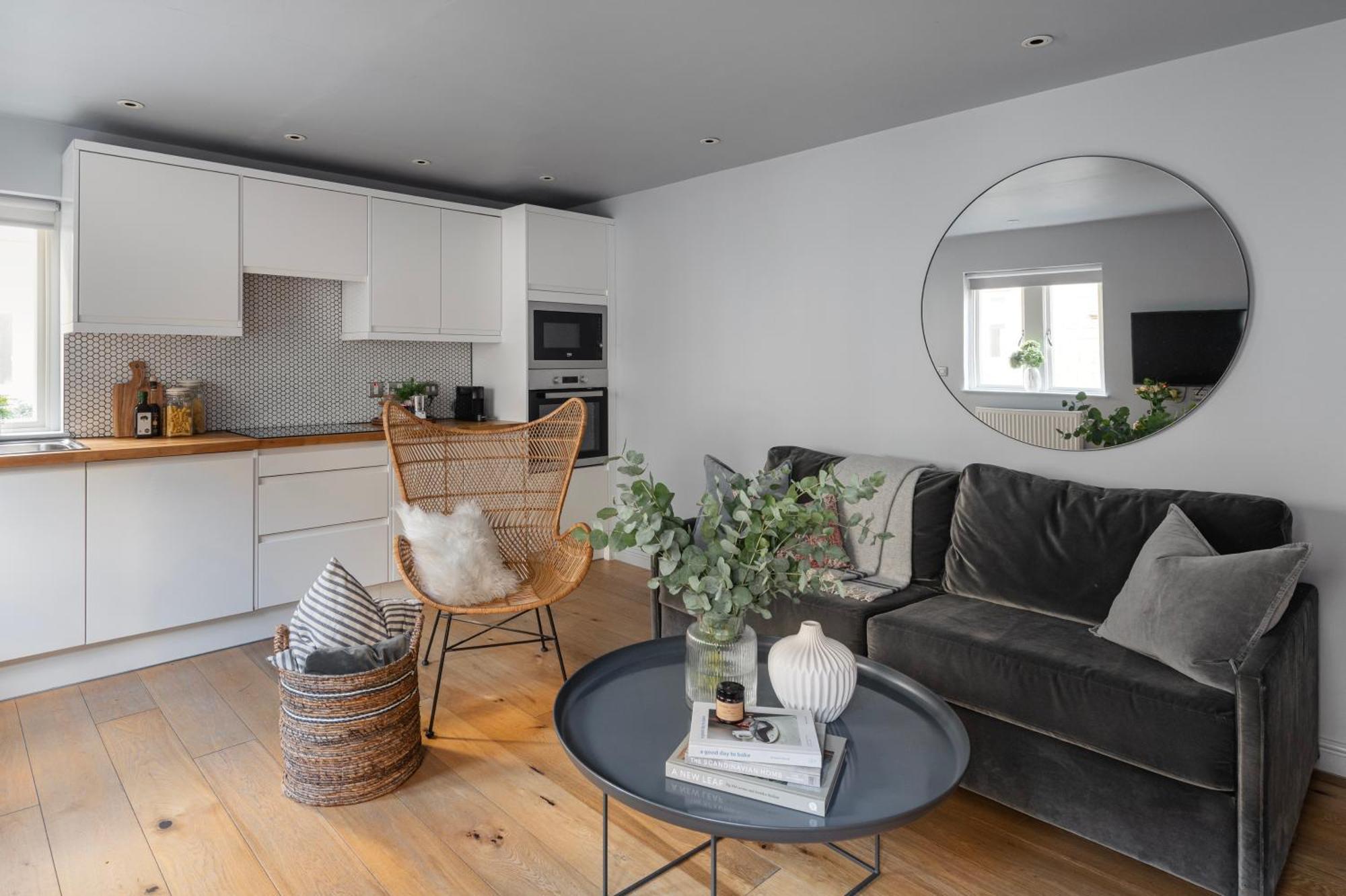 St Catherine's Hospital - Curated Apartment *