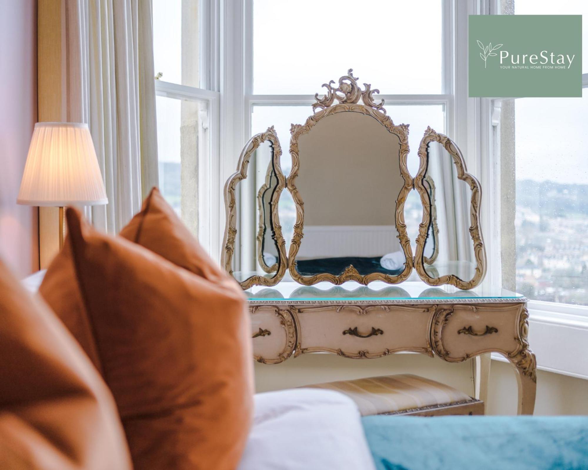 Huge Four Bedroom Townhouse By Purestay Short Lets & Serviced * Bath