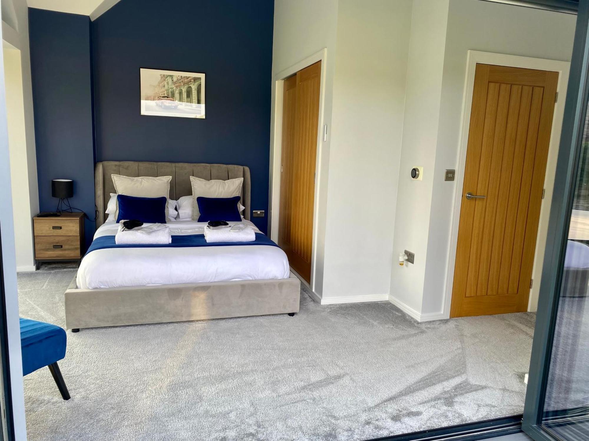 Holiday home Stunning Modern Set In Beautiful Grounds. Bath