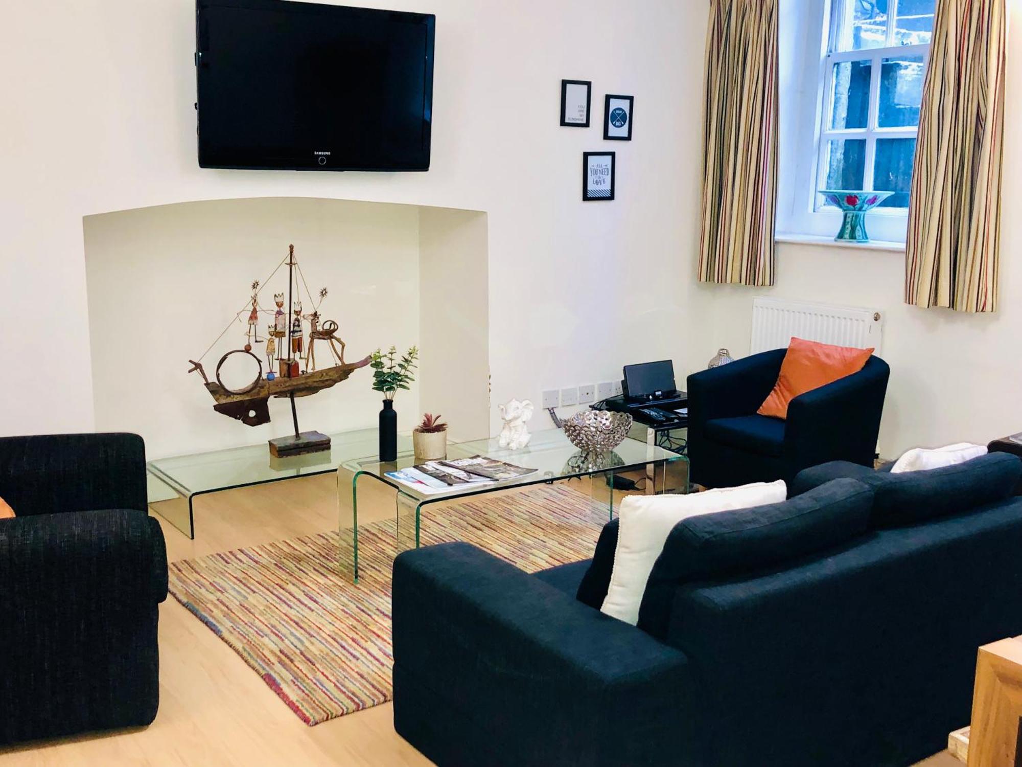 Apartment Contemporary Large In An Ideal Location