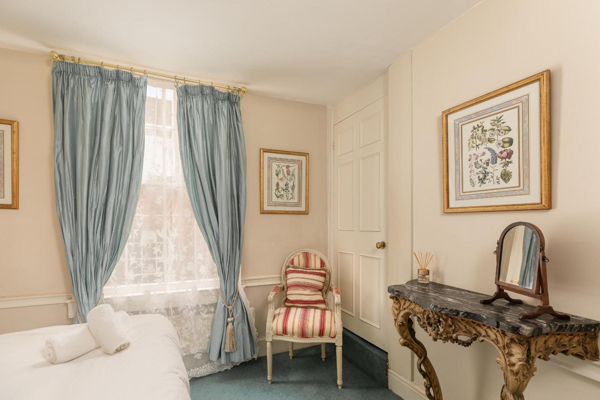 Apartment Abbey Mews In The Heart Of