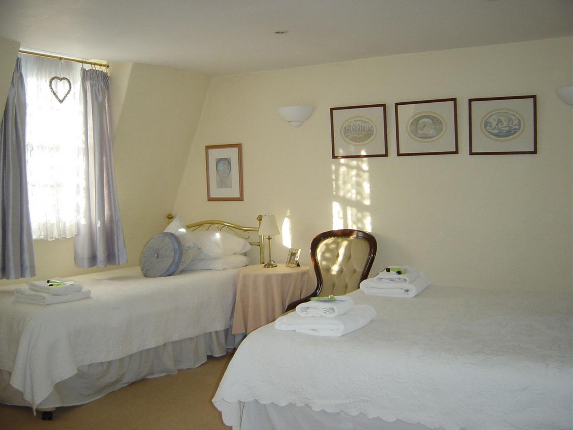 Guest house Brocks Bath