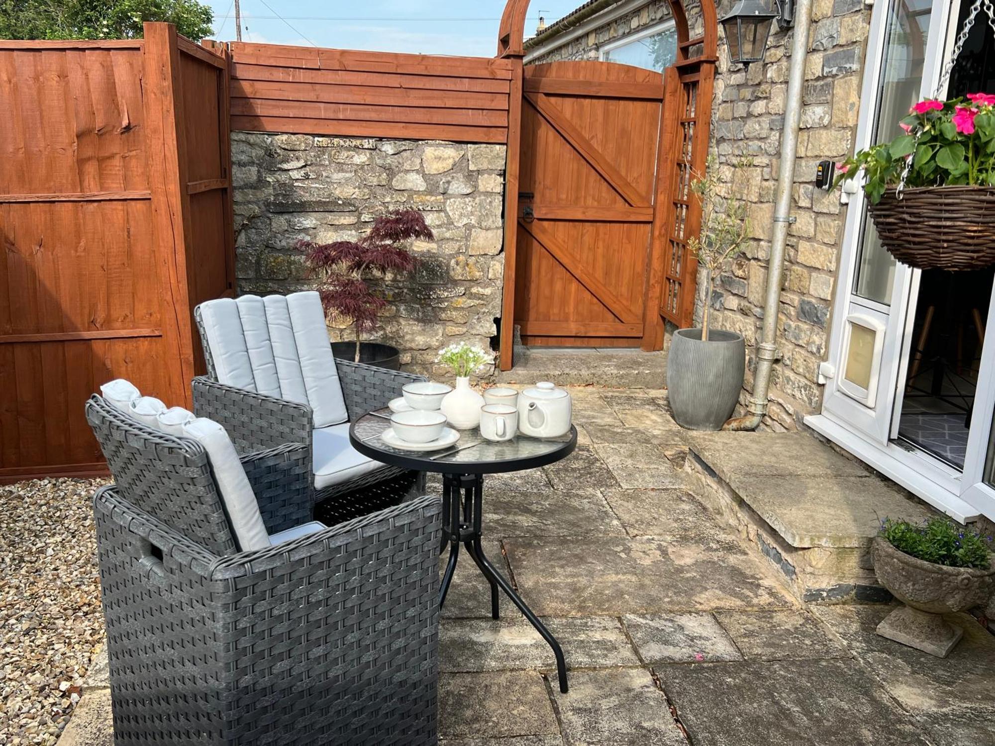 Apartment Cosy Countryside Near With Free Parking Bath