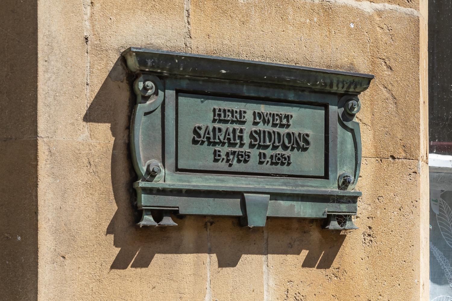 Siddons House Luxury Centre Two-floor Apartment Bath