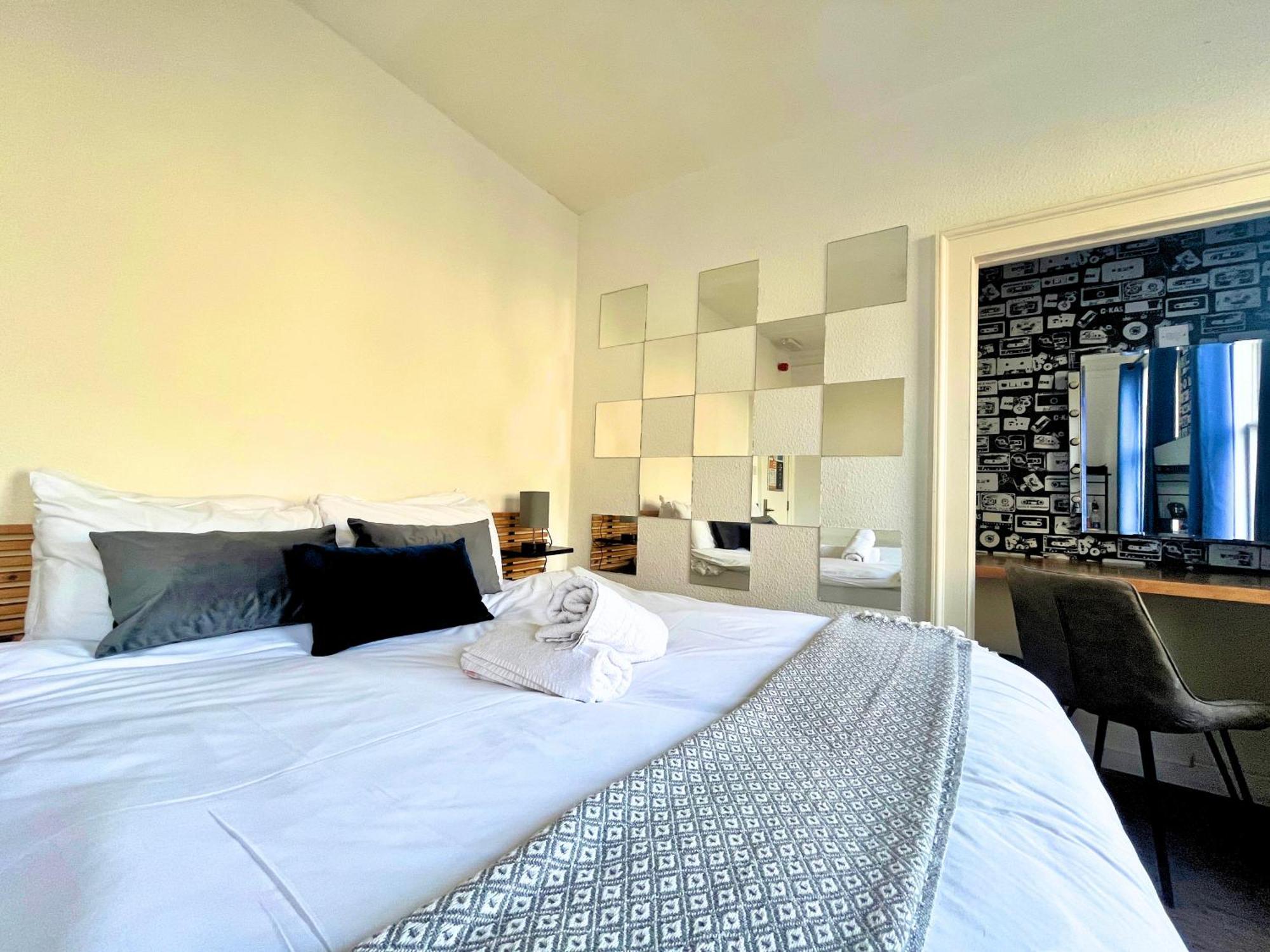 St Christopher's Hostel *
