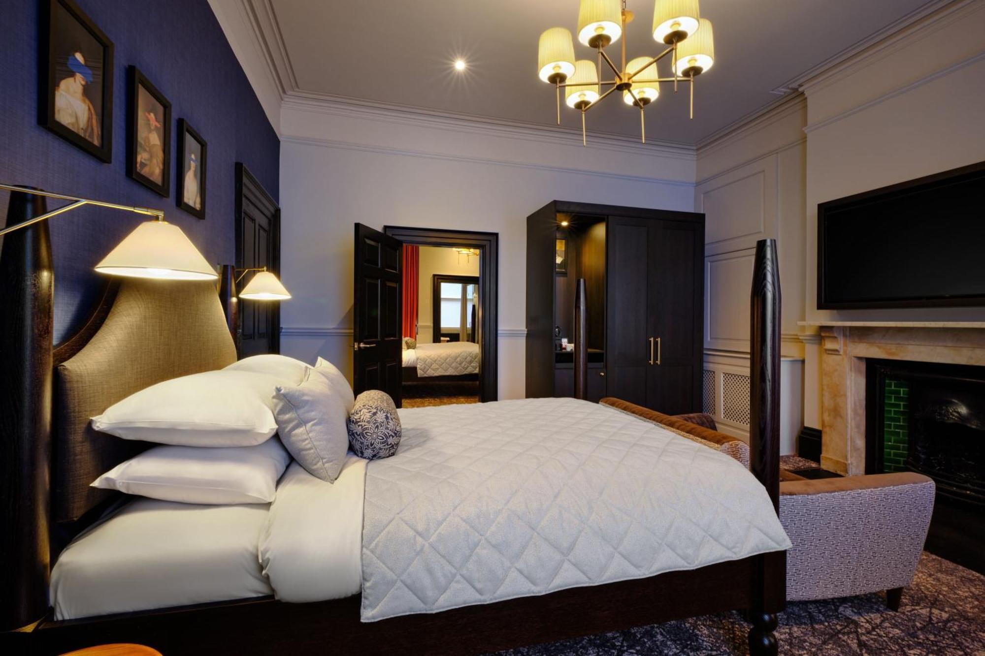 Hotel Abbey Bath, A Tribute Portfolio