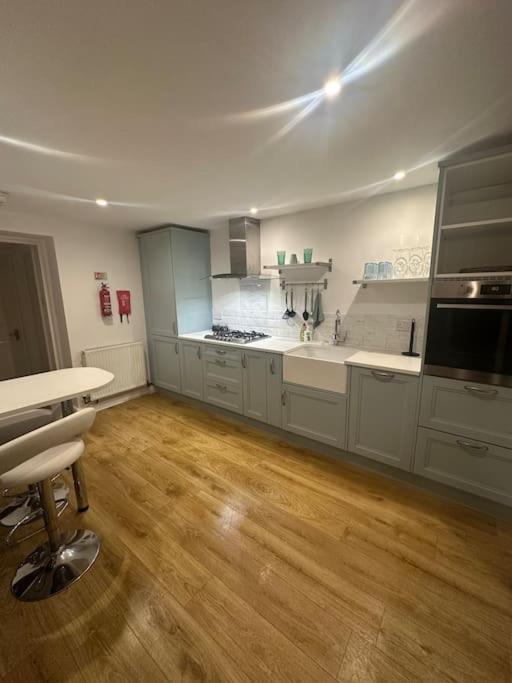 Rialto Luxury ! * Bath