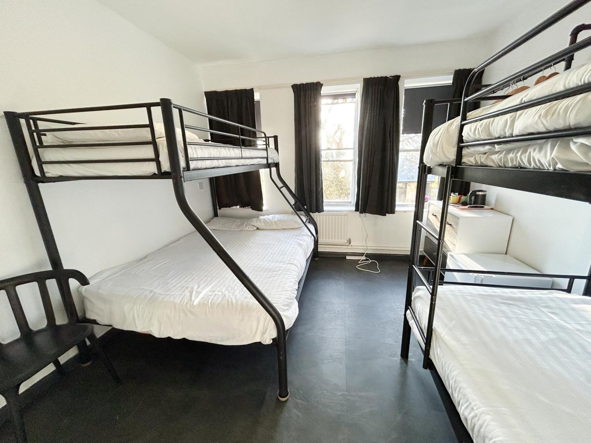 Ymca Hostel *