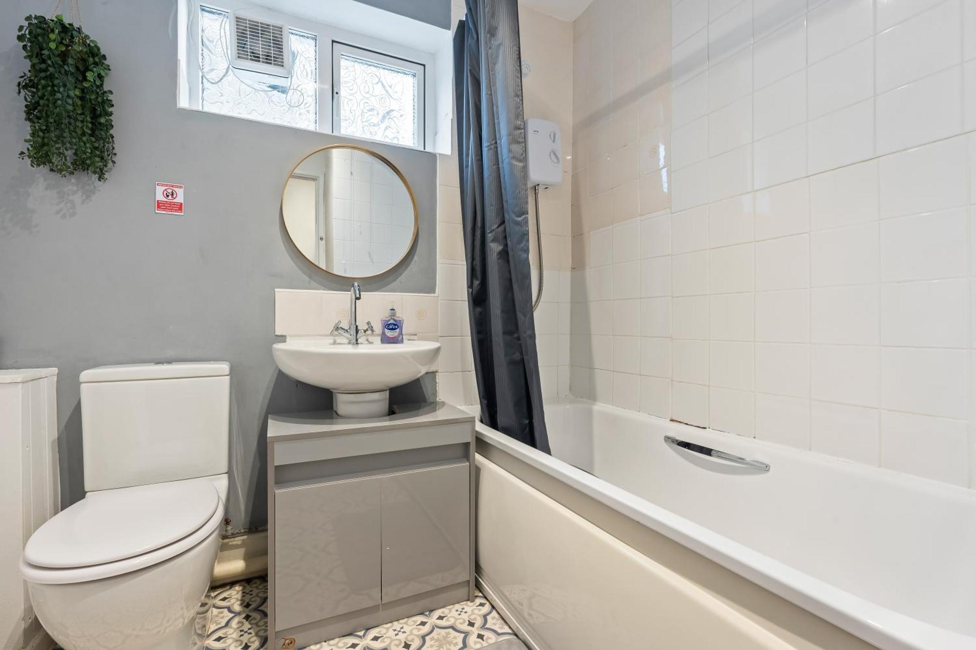 Cosy 2-bedroom With Private Hot Tub *