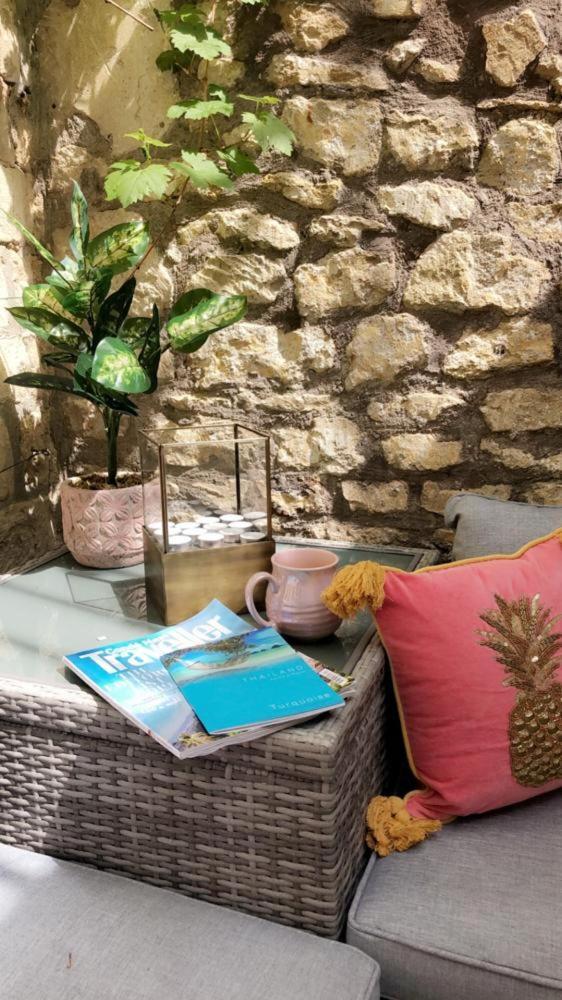 Boutique With 2 Beautiful Bedrooms Apartment Bath