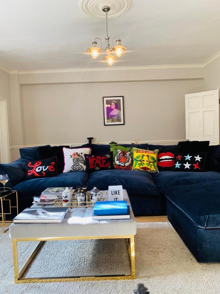 Apartment Boutique With 2 Beautiful Bedrooms *