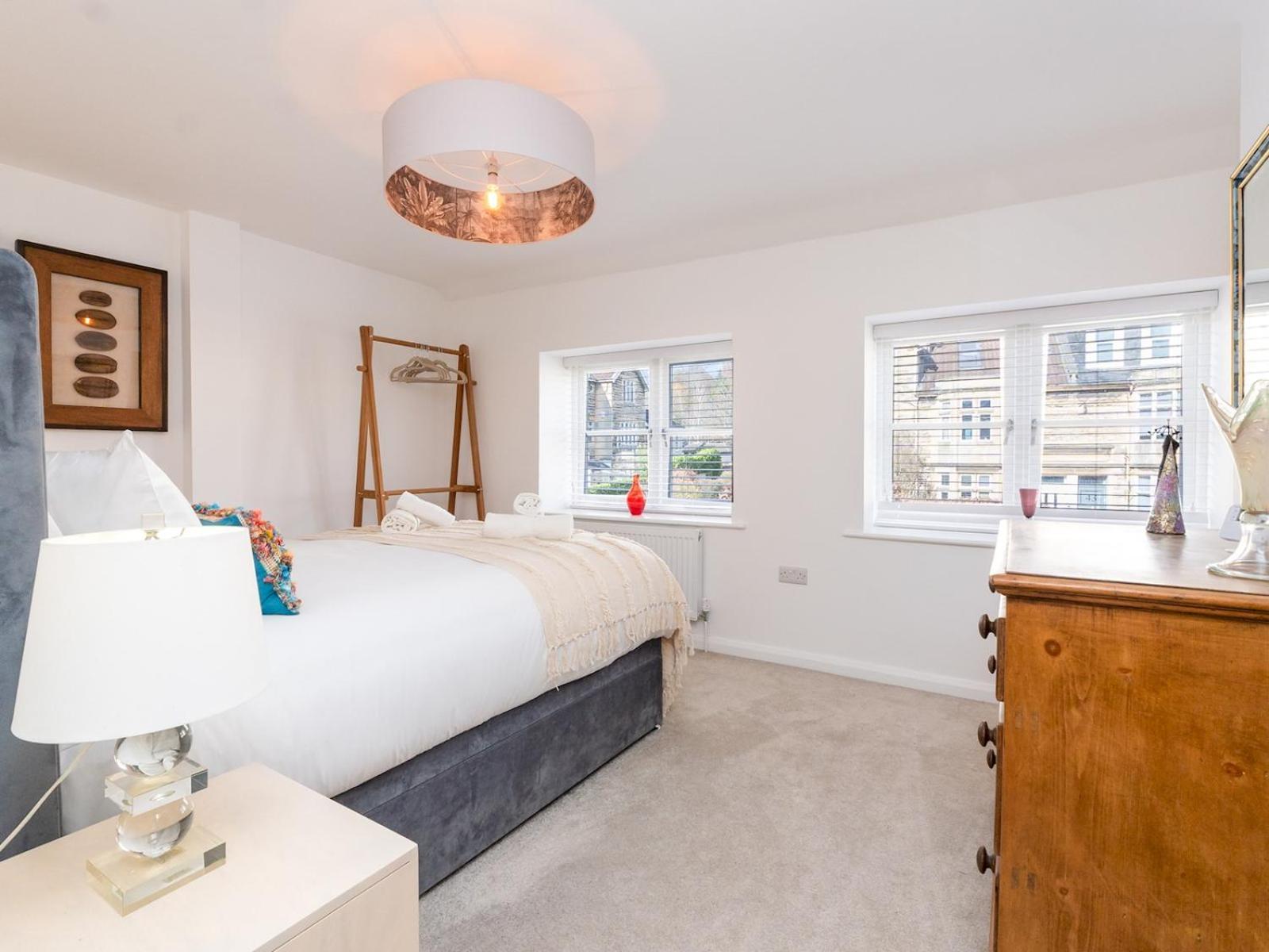 Pass The Keys Fabulous 2 Bedroom House In A Location Holiday home Bath