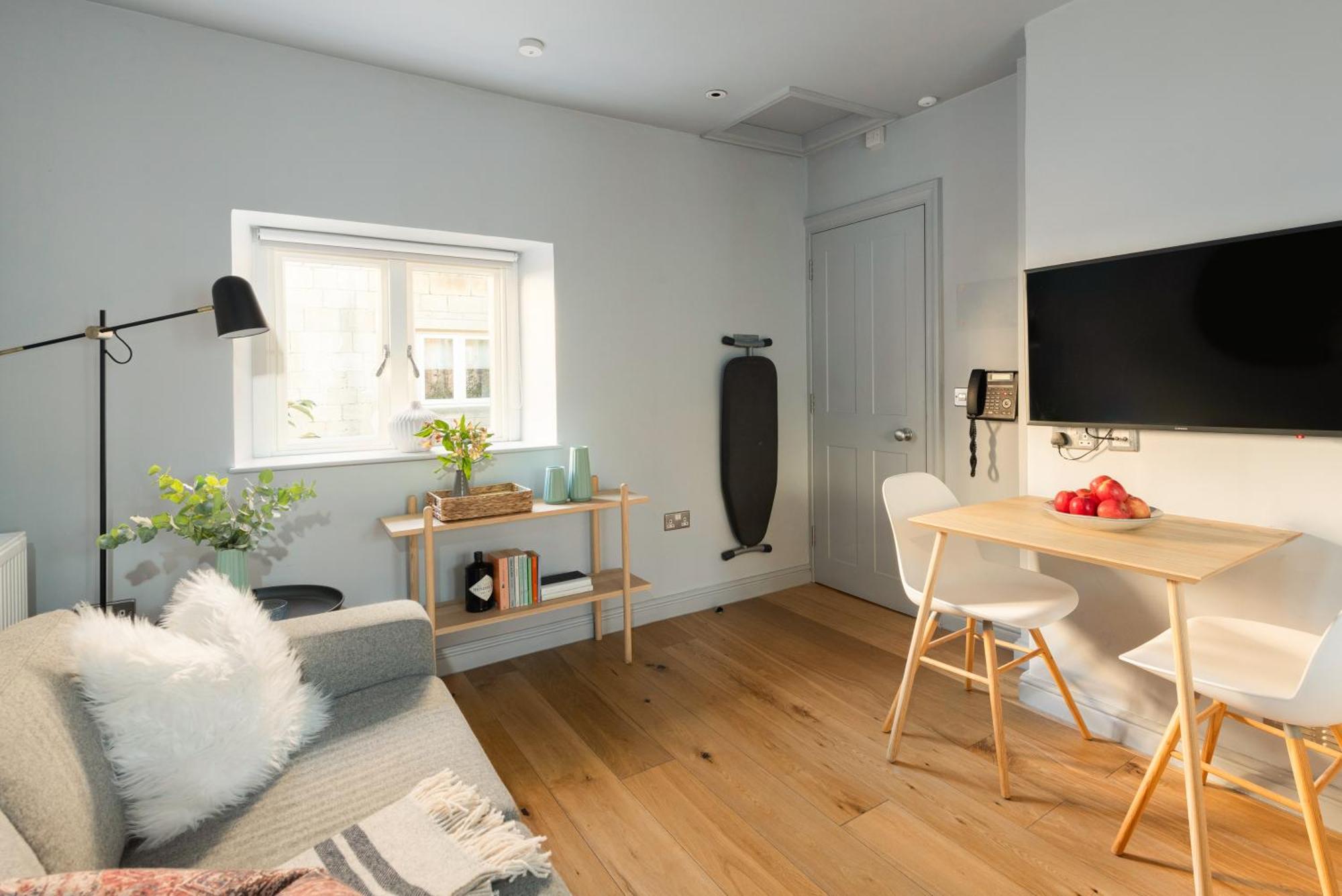 St Catherine's Hospital - Curated Apartment *