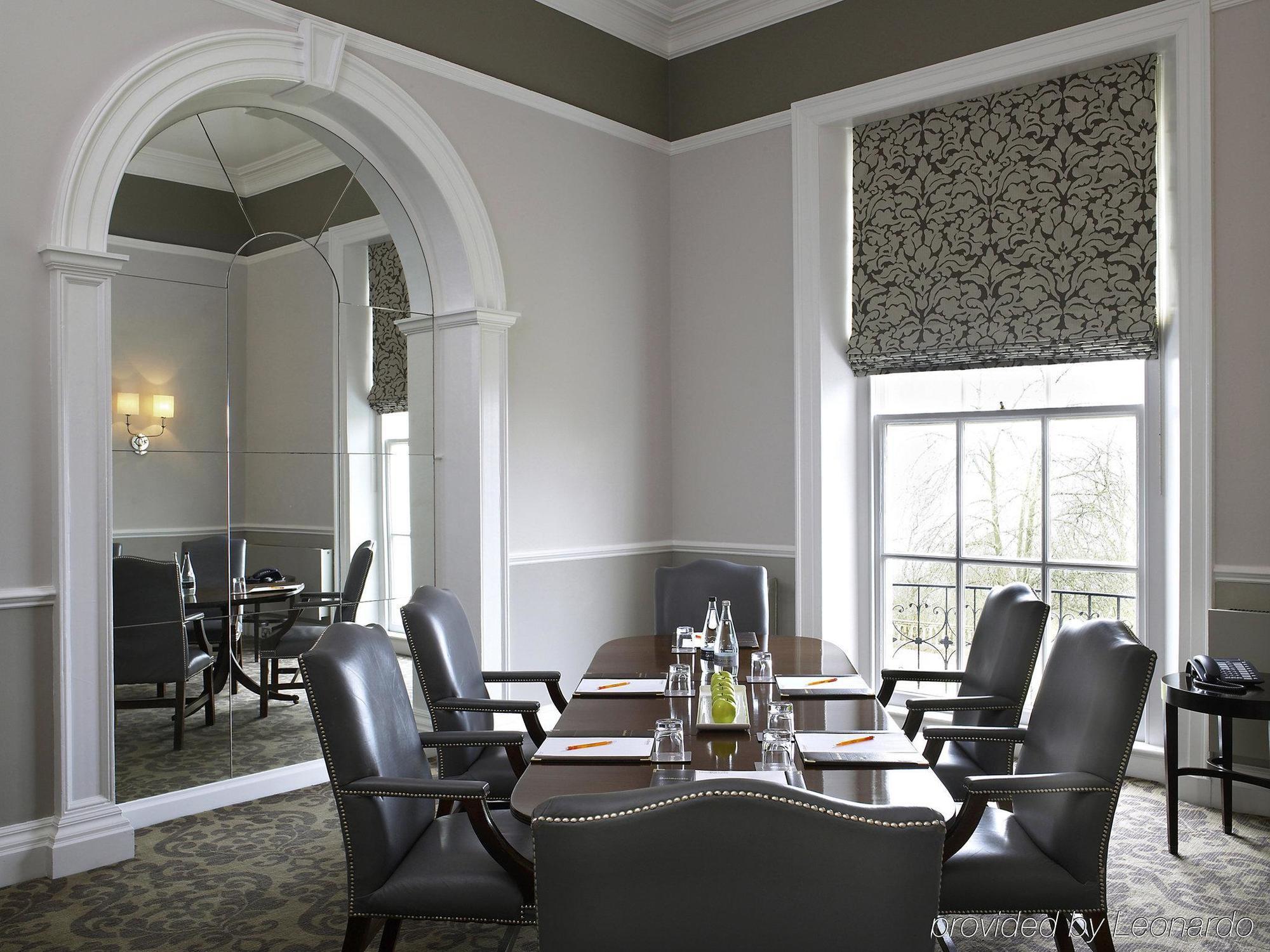 Combe Grove 4* Bath