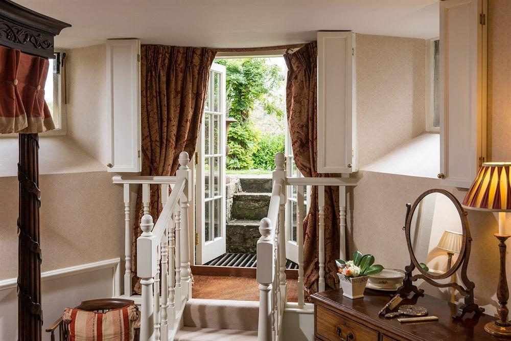 Apsley House Bed & Breakfast Bath