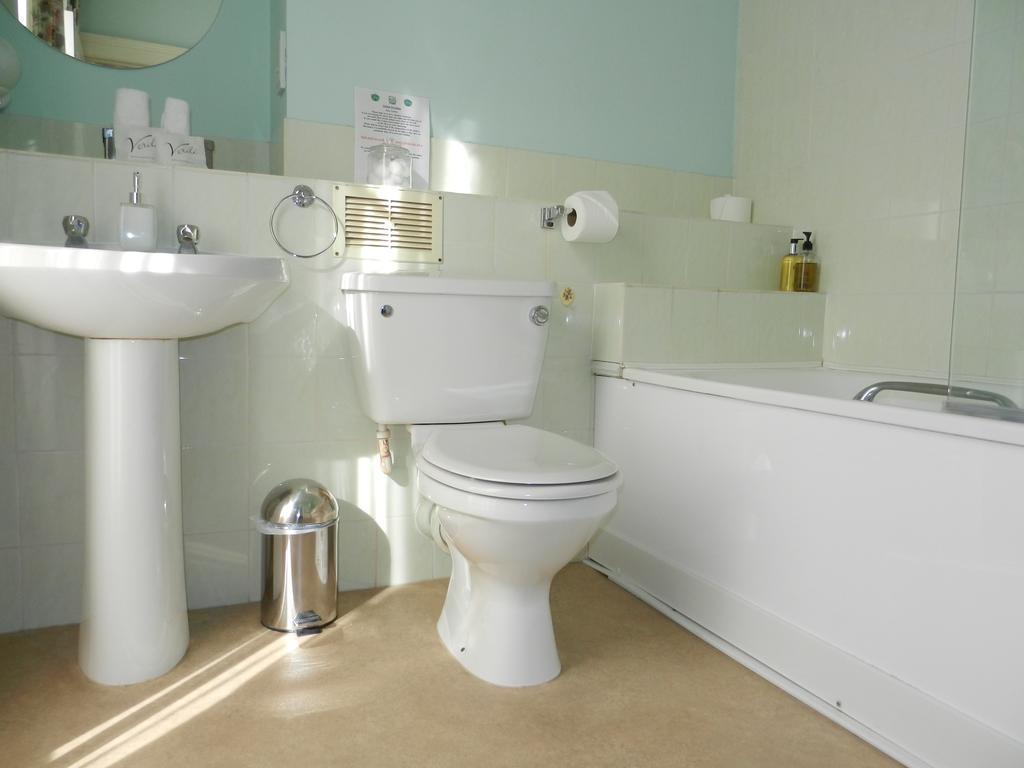 Brocks Bath