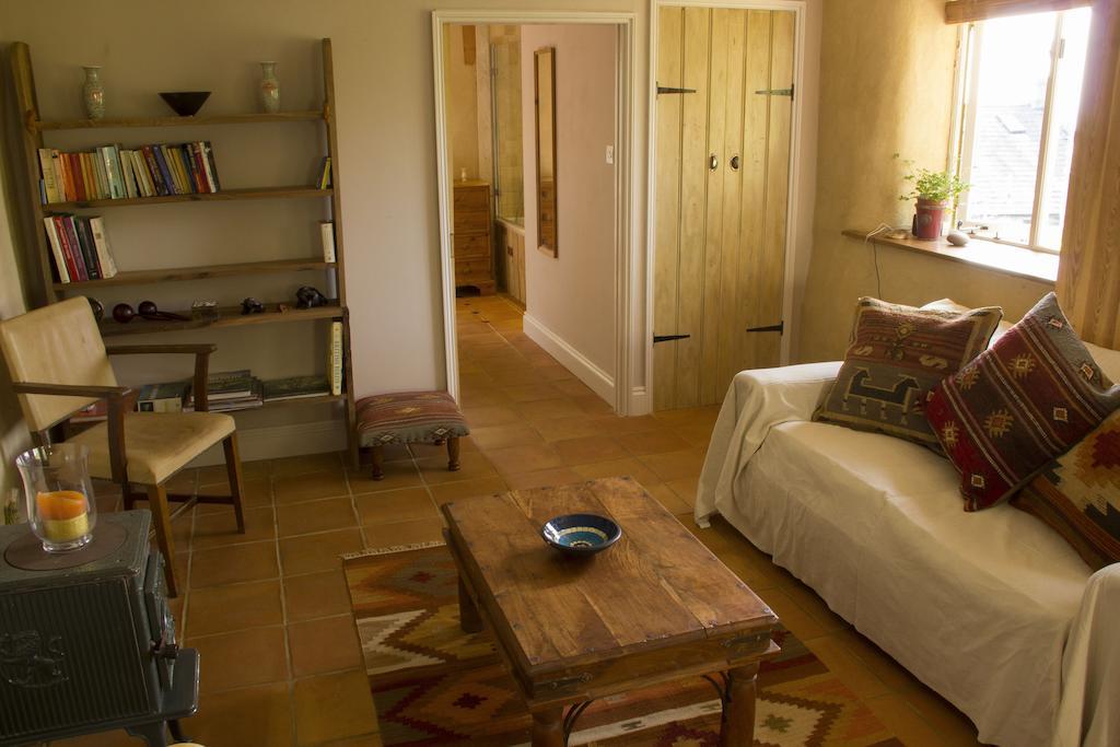 Pathways, Beachwood Bath
