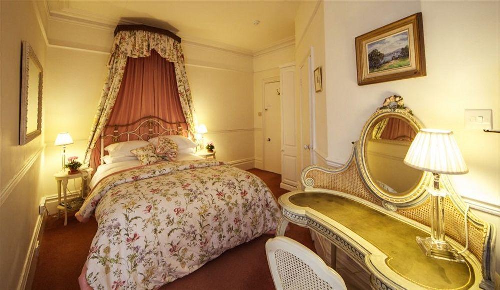 Tasburgh House Guest house