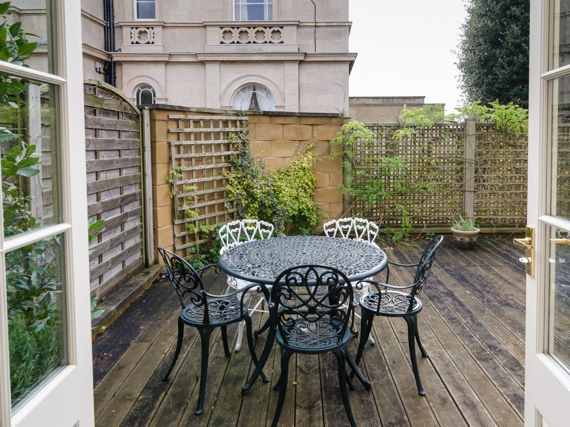 Apsley House Bed & Breakfast Bath