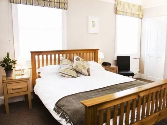 Bay Tree House 3*