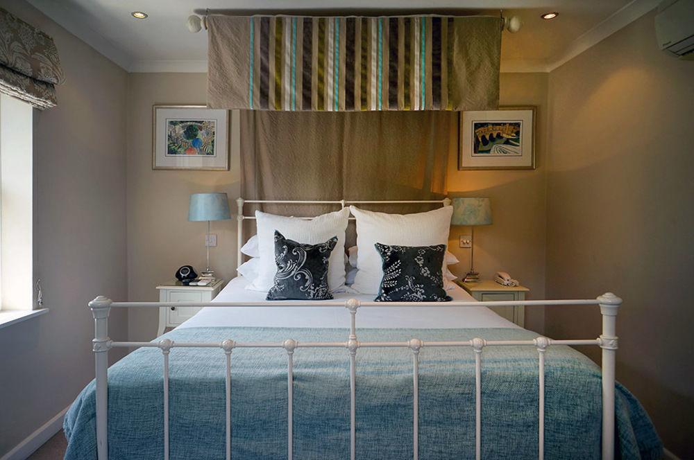 Leighton House - Boutique Guesthouse Bed & Breakfast 5*