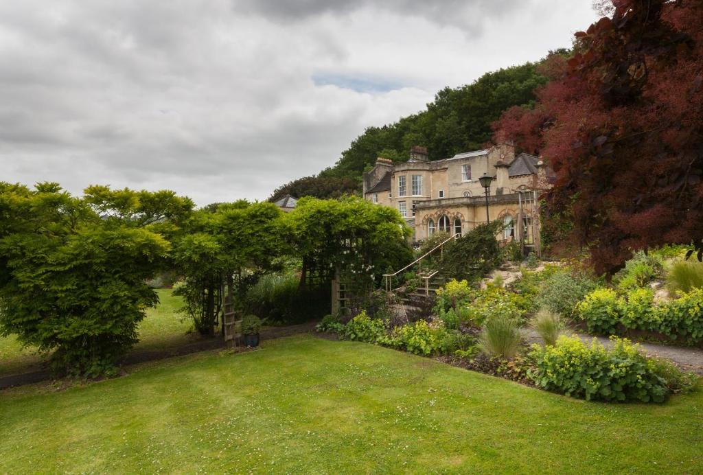 Bed & Breakfast Paradise House 5*