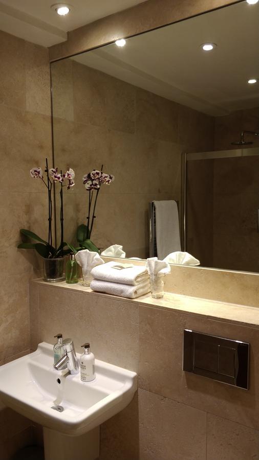 Bed & Breakfast Paradise House 5*