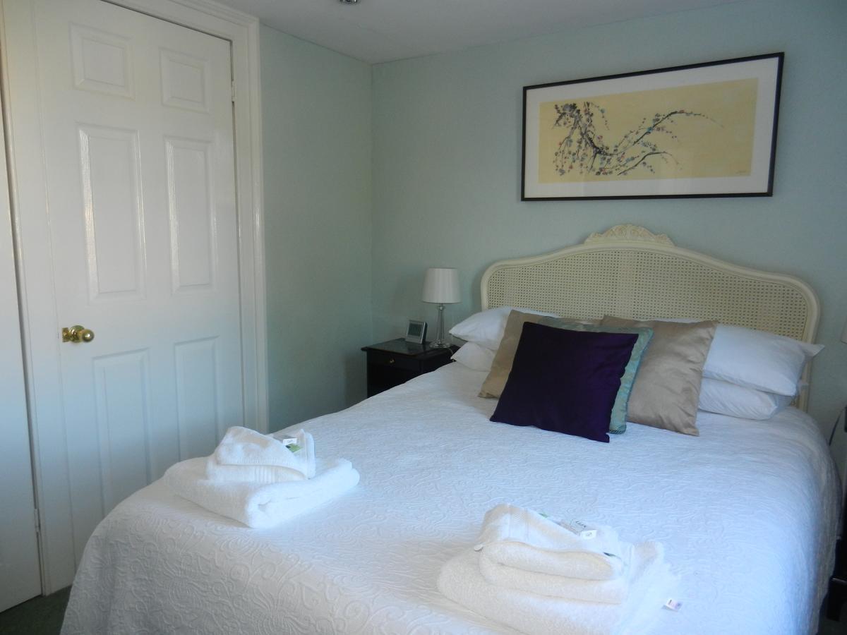 Brocks Guest house 4*