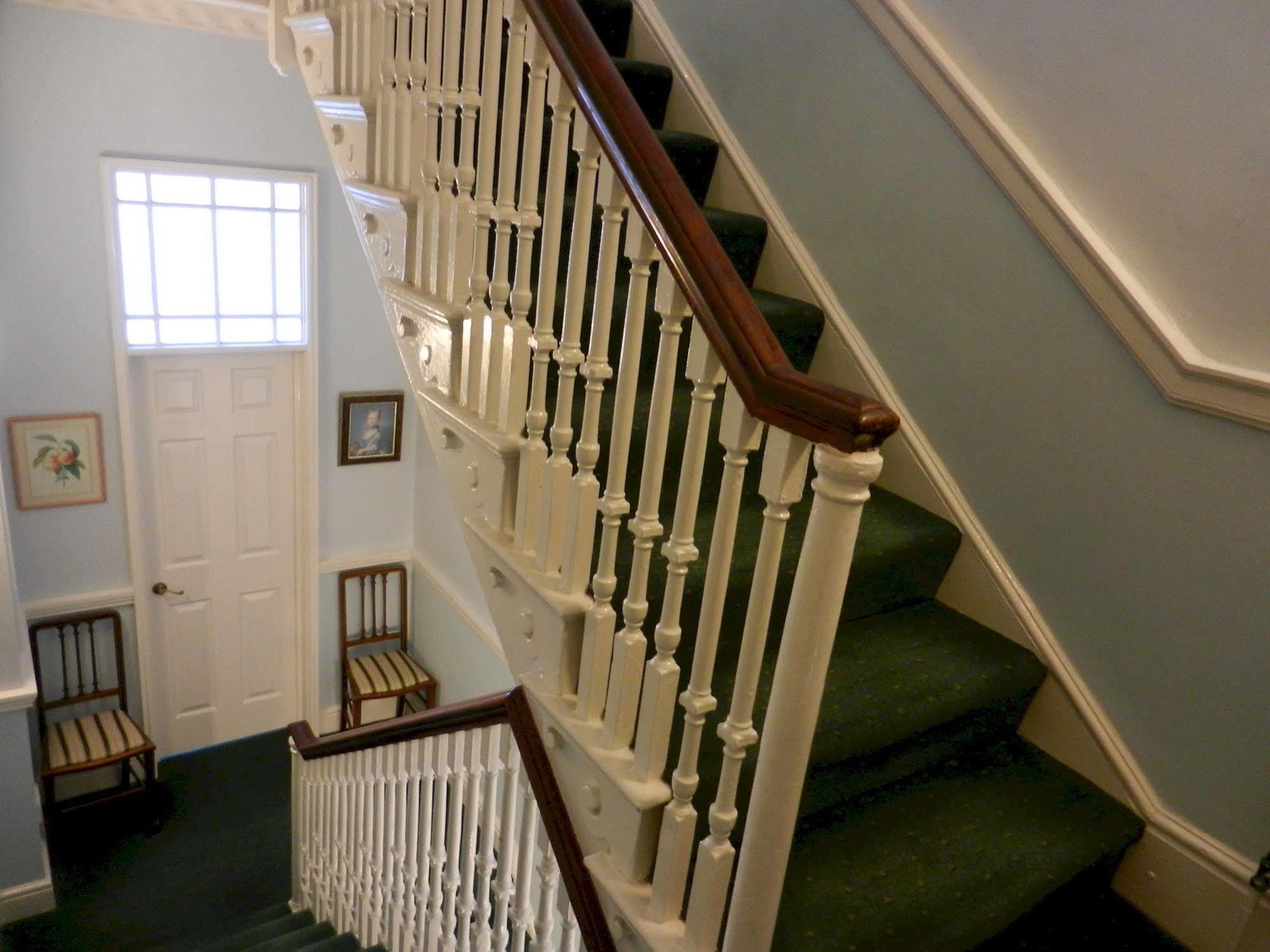 Guest house Brocks Bath