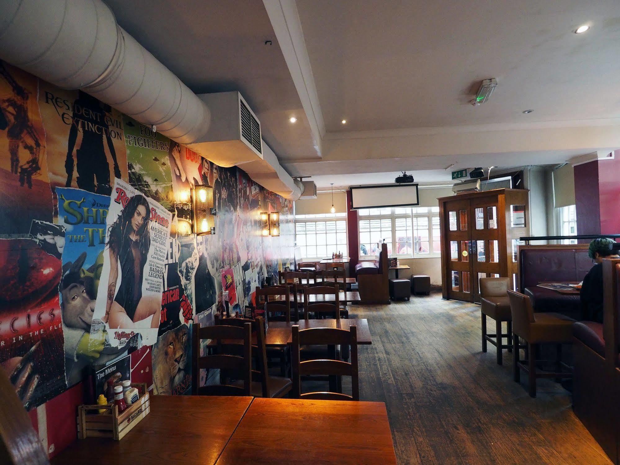 St Christopher's Hostel *
