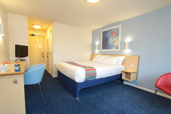 Travelodge Waterside 2*