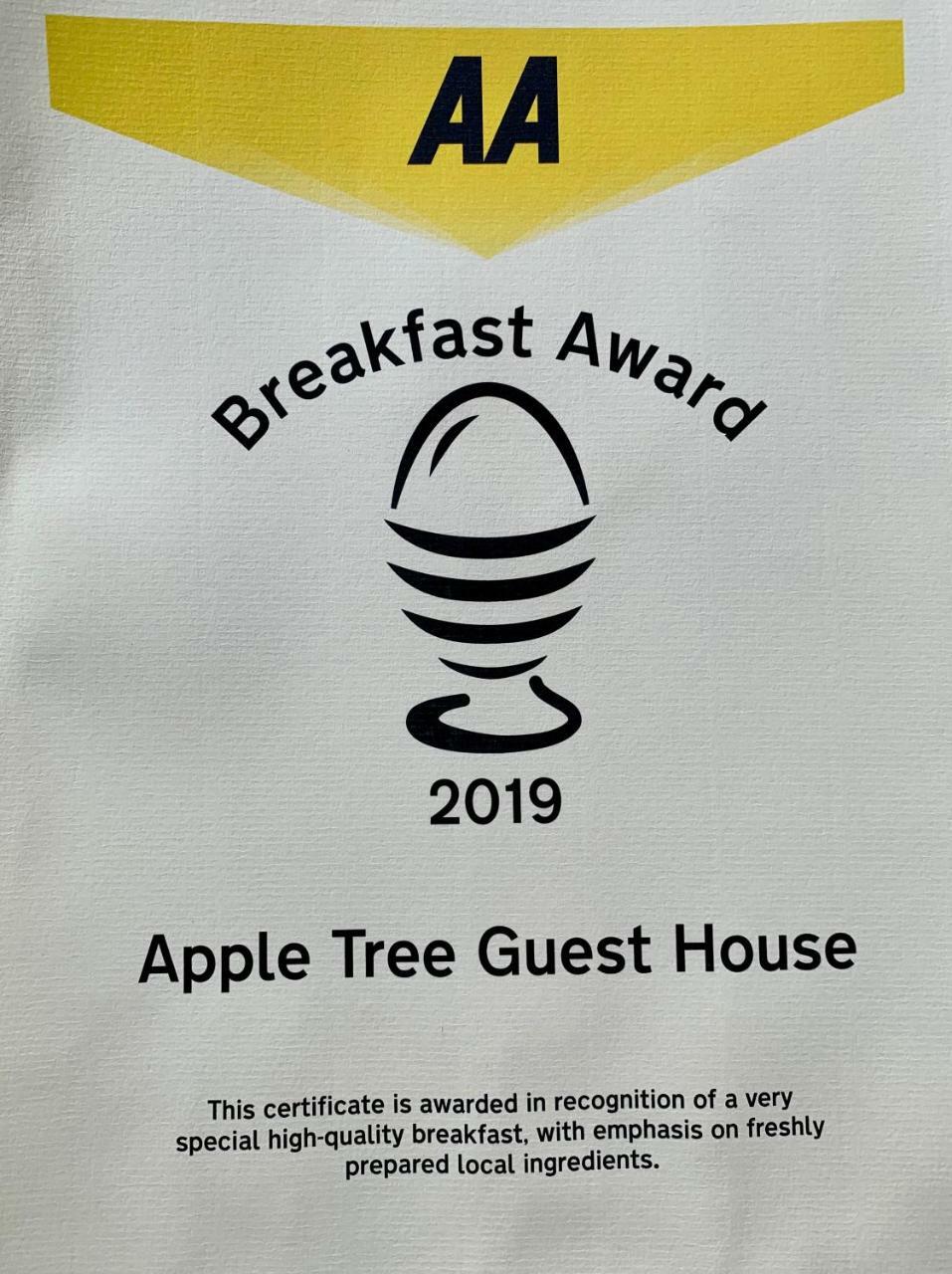 Apple Tree Boutique 4* Bath