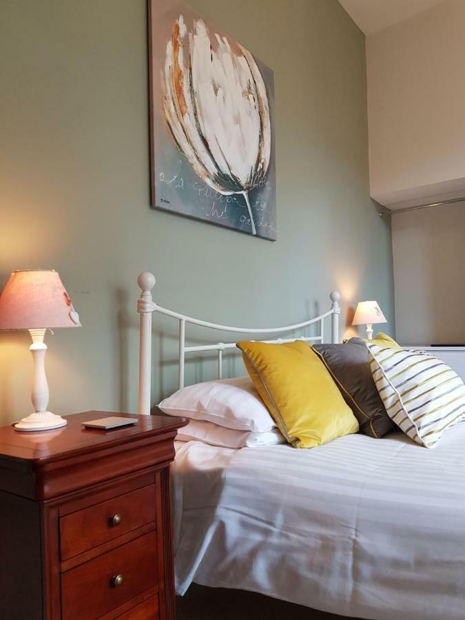 The Rising Sun 3* Bath
