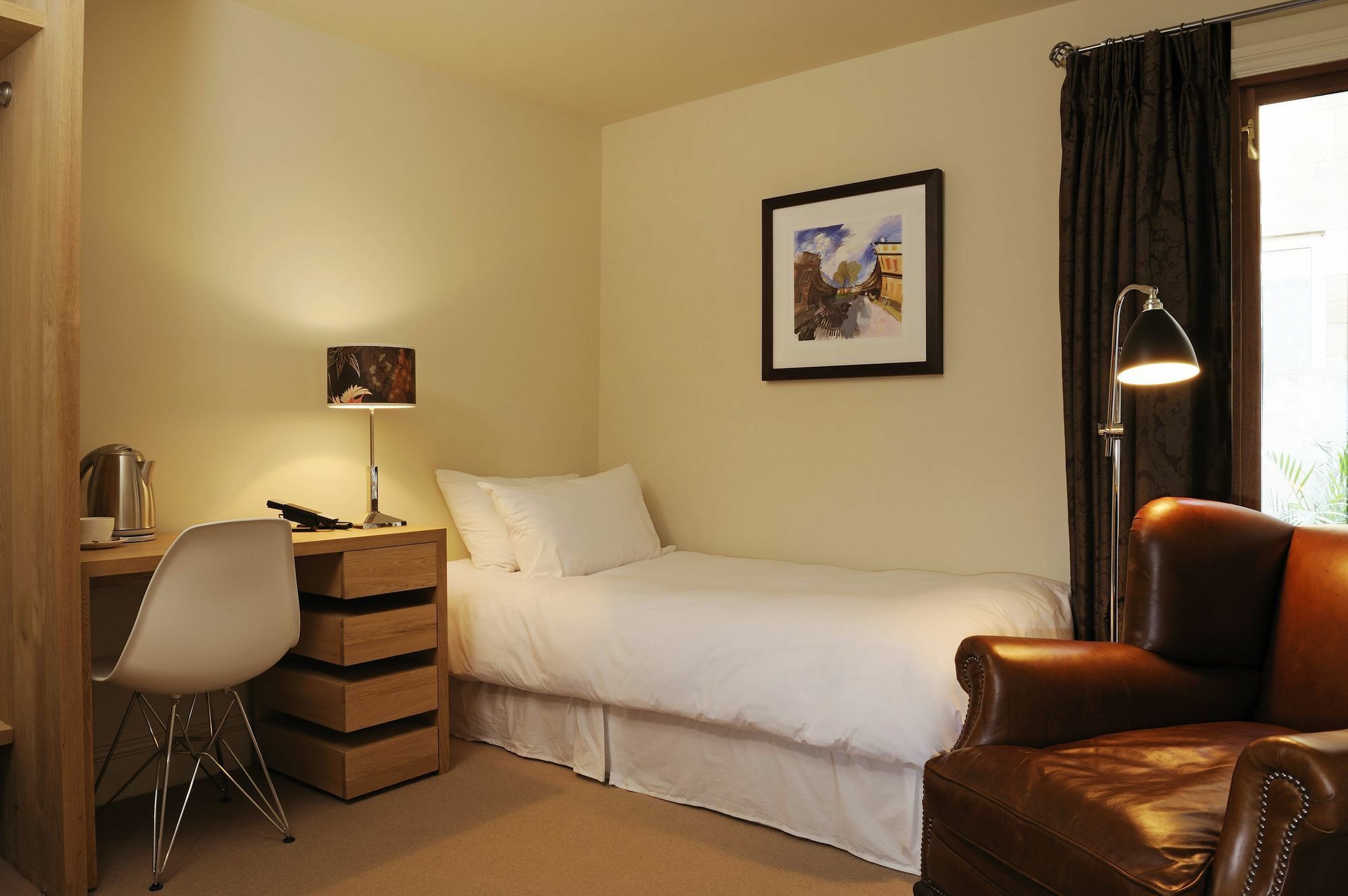 Brooks 4* Bath