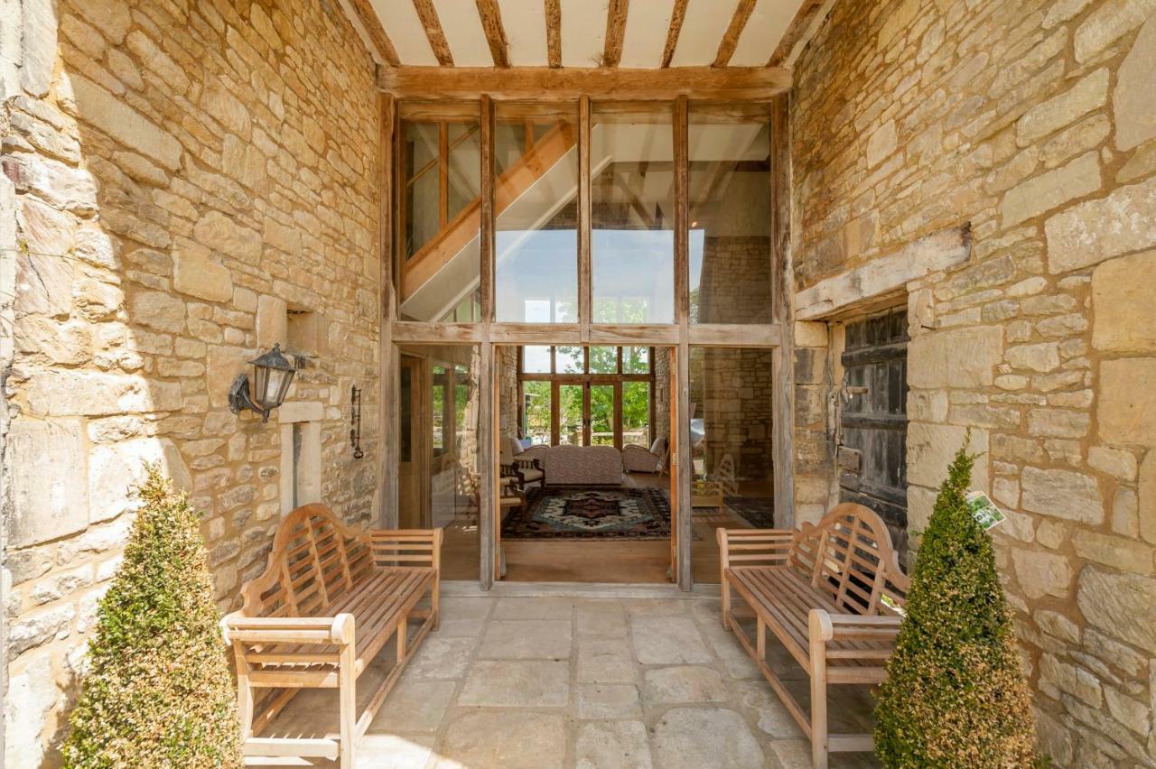 Thistle Barn Homestay *