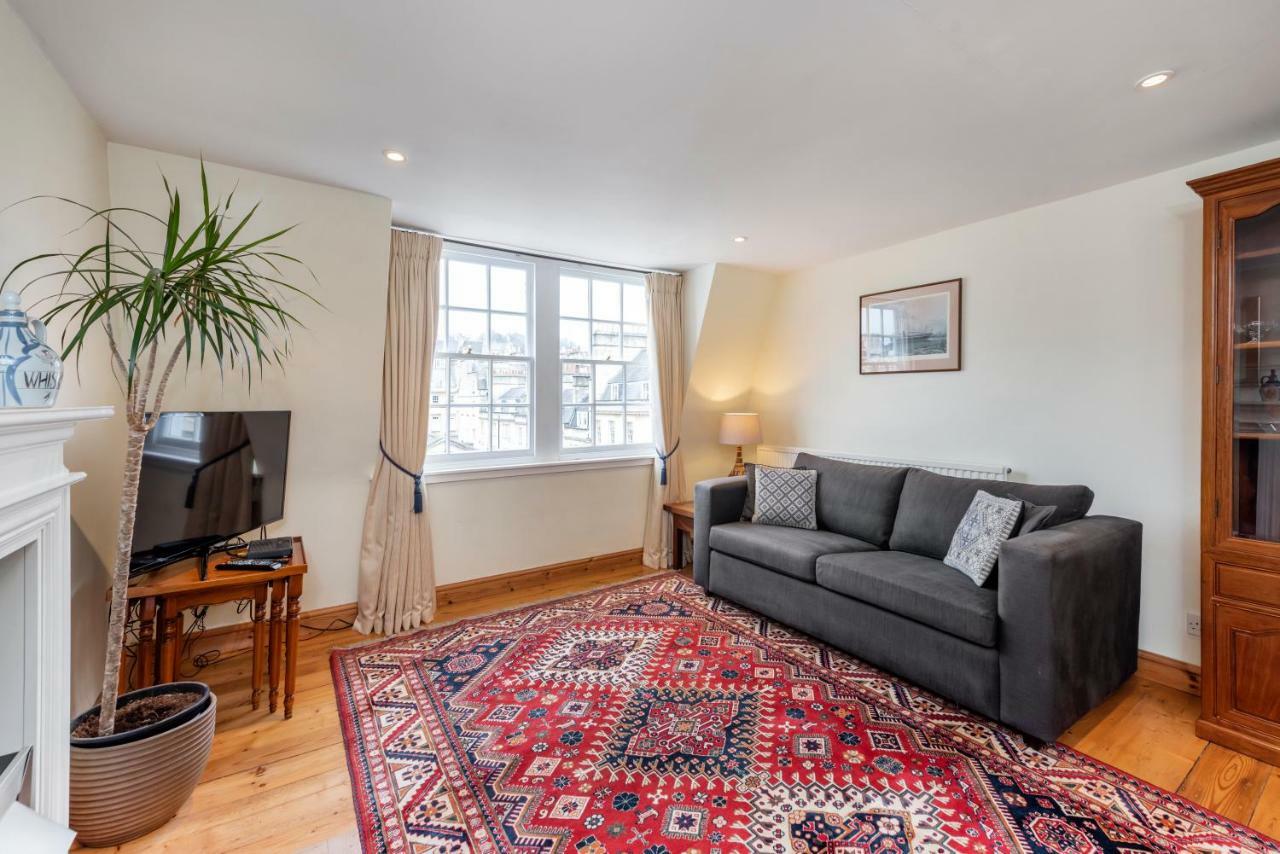 Apartment Central Near The Circus With Parking *