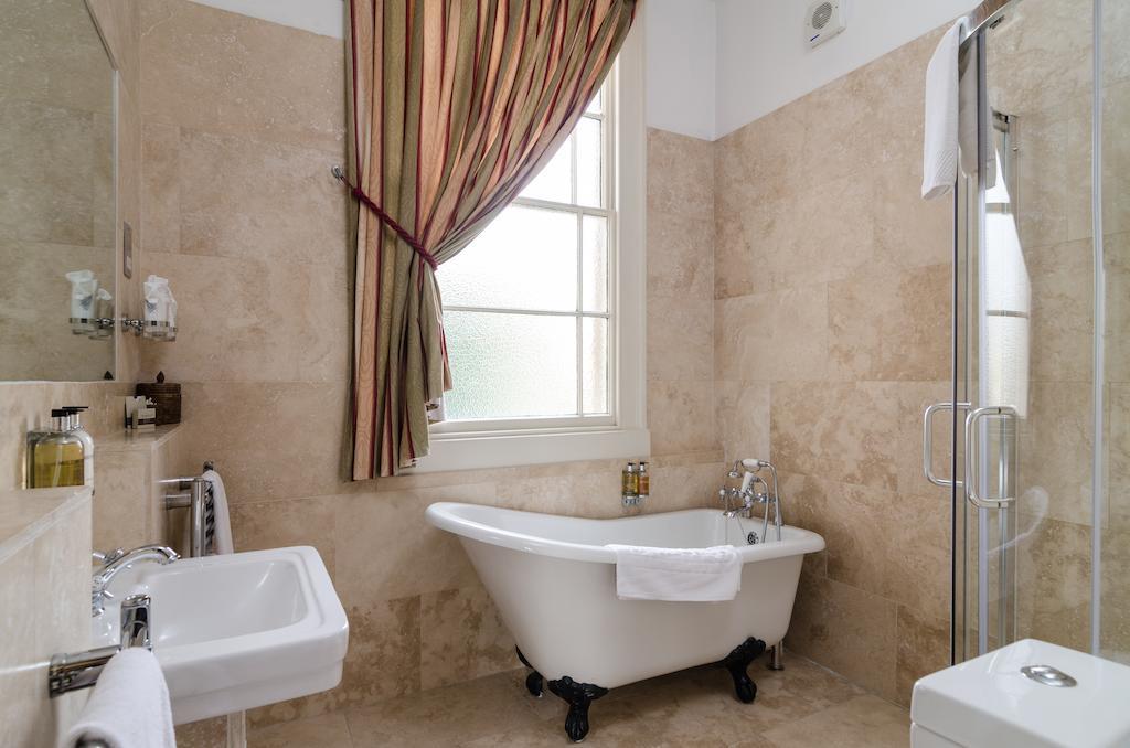 Apsley House Bed & Breakfast