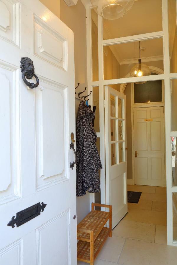 Apartment Southcot Place *