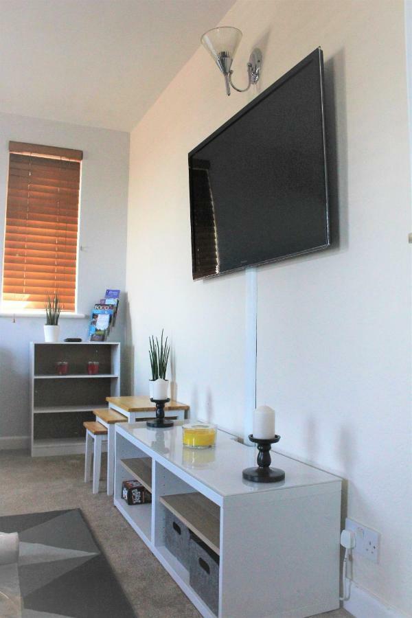 Golf Club House Free Multi Space Parking Apartment