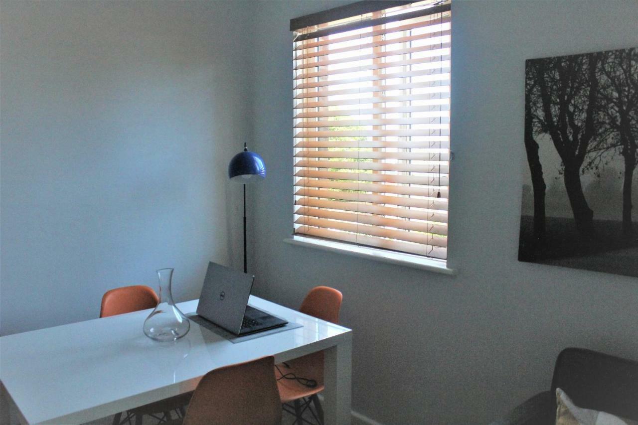 Golf Club House Free Multi Space Parking