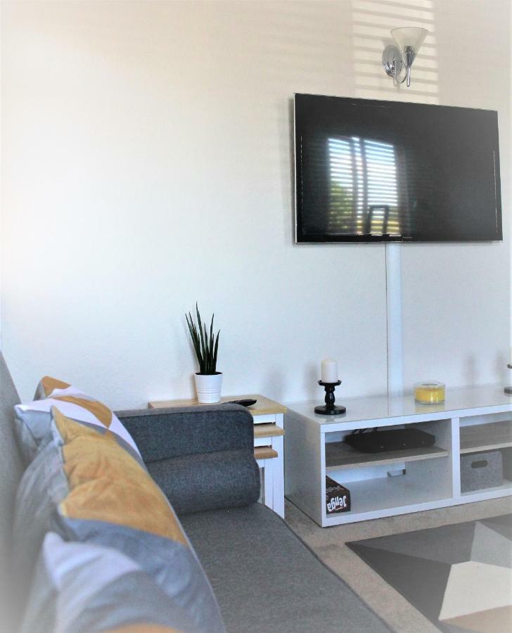 Golf Club House Free Multi Space Parking Apartment Bath