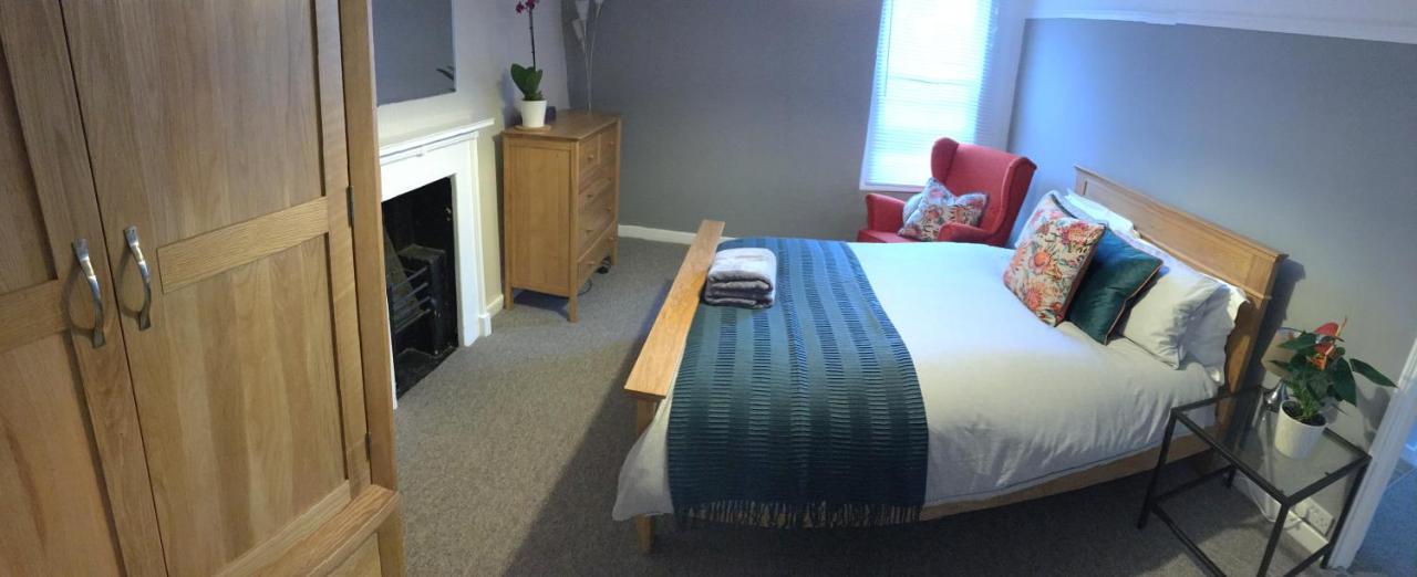 Elegant Well Appointed Maisonette 105m2 Apartment