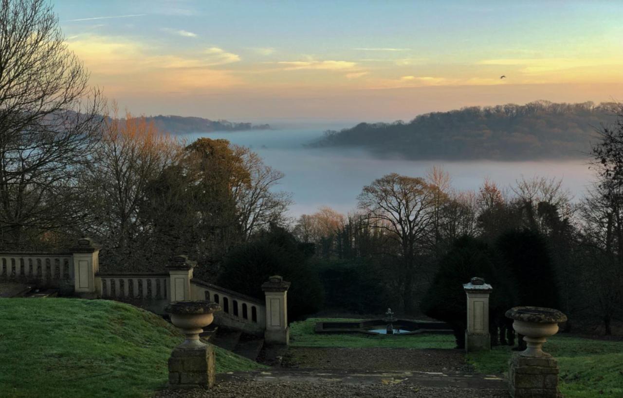 Combe Grove Hotel