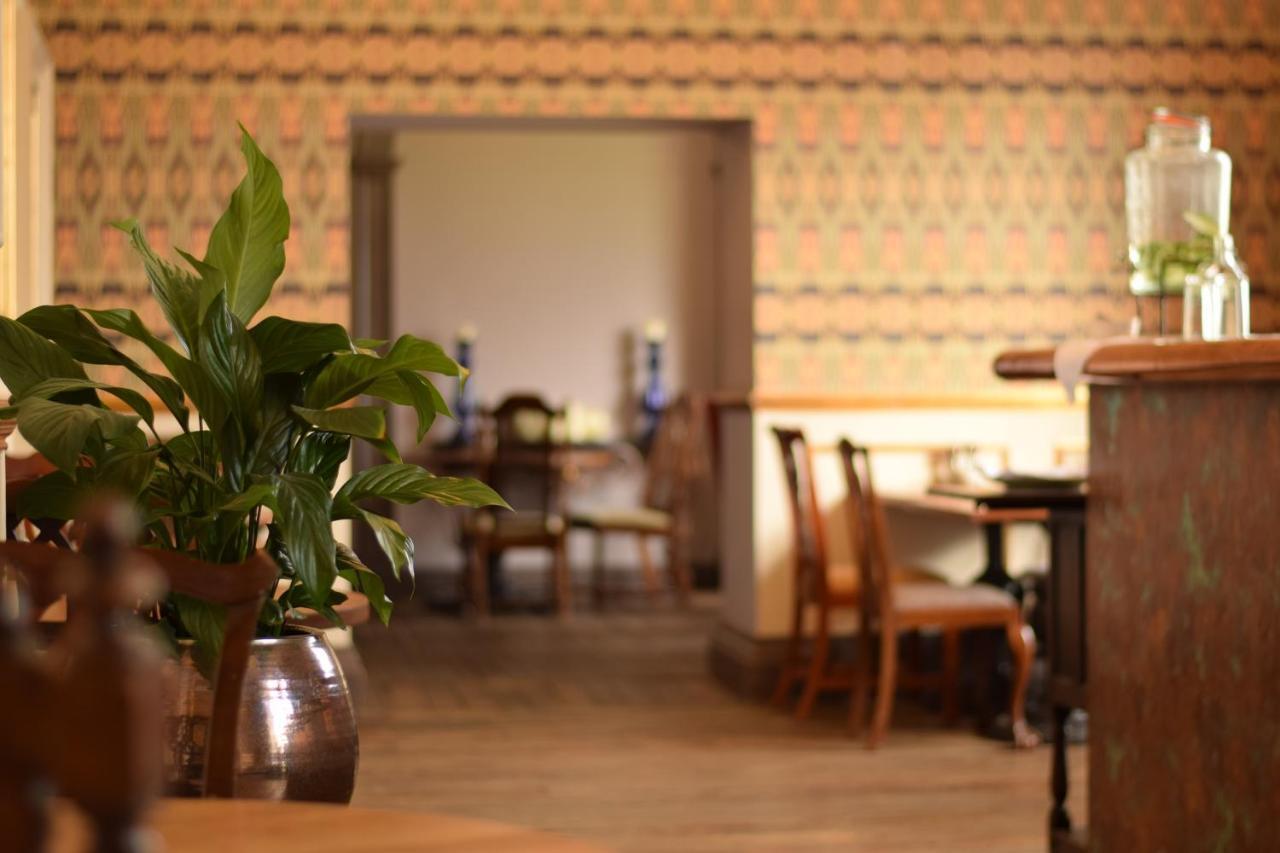 Combe Grove Hotel 4*